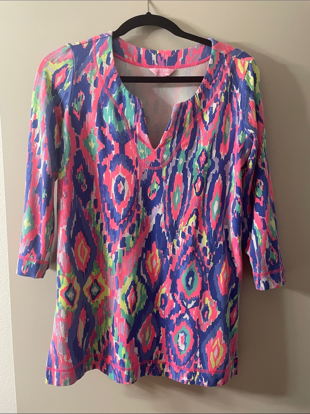 Lilly Pulitzer Multicolor V-Neck Tunic - Pink, Blue & Green Ikat Size XS